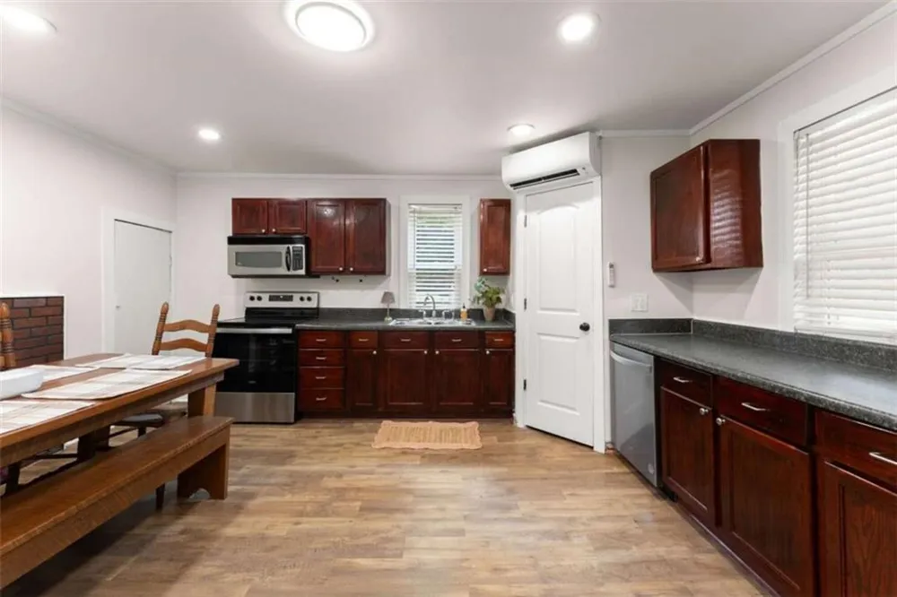 6806 Shoal Creek Road Clermont, GA 30527