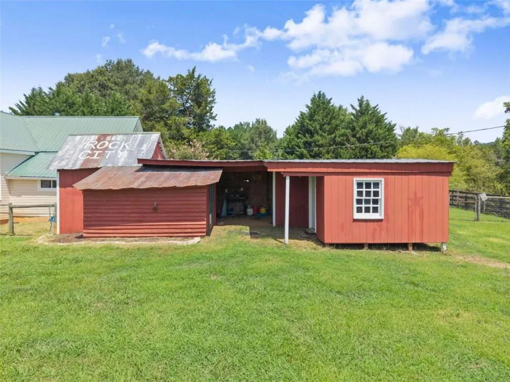 6806 Shoal Creek Road Clermont, GA 30527