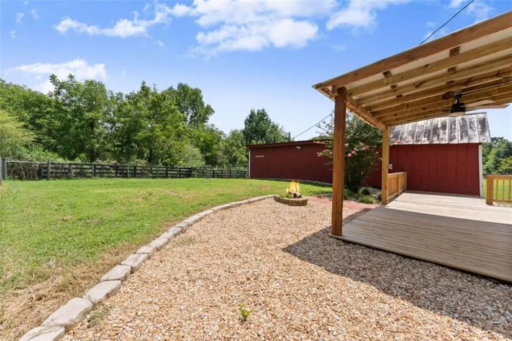 6806 Shoal Creek Road Clermont, GA 30527