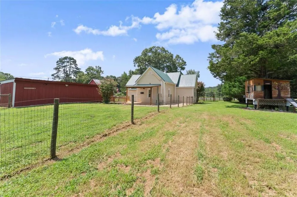 6806 Shoal Creek Road Clermont, GA 30527