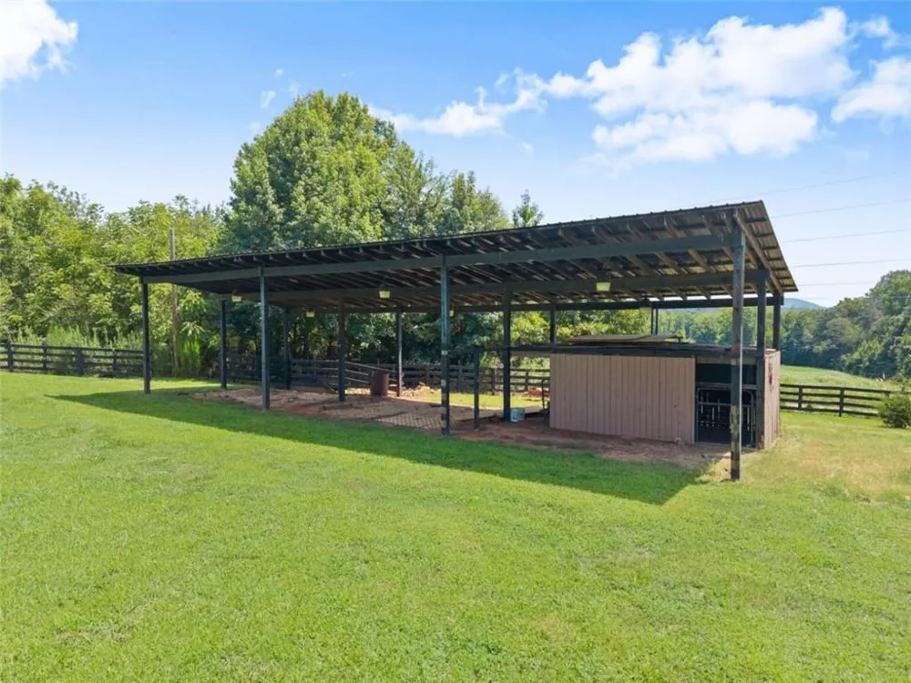 6806 Shoal Creek Road Clermont, GA 30527