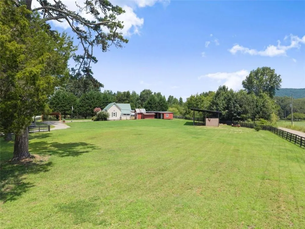 6806 Shoal Creek Road Clermont, GA 30527