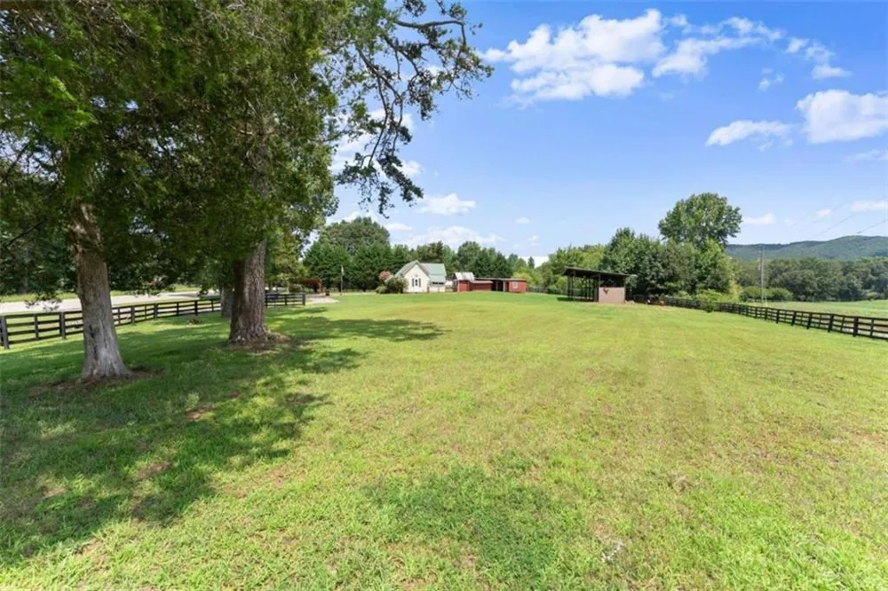 6806 Shoal Creek Road Clermont, GA 30527