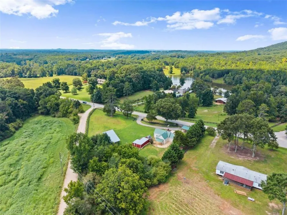 6806 Shoal Creek Road Clermont, GA 30527