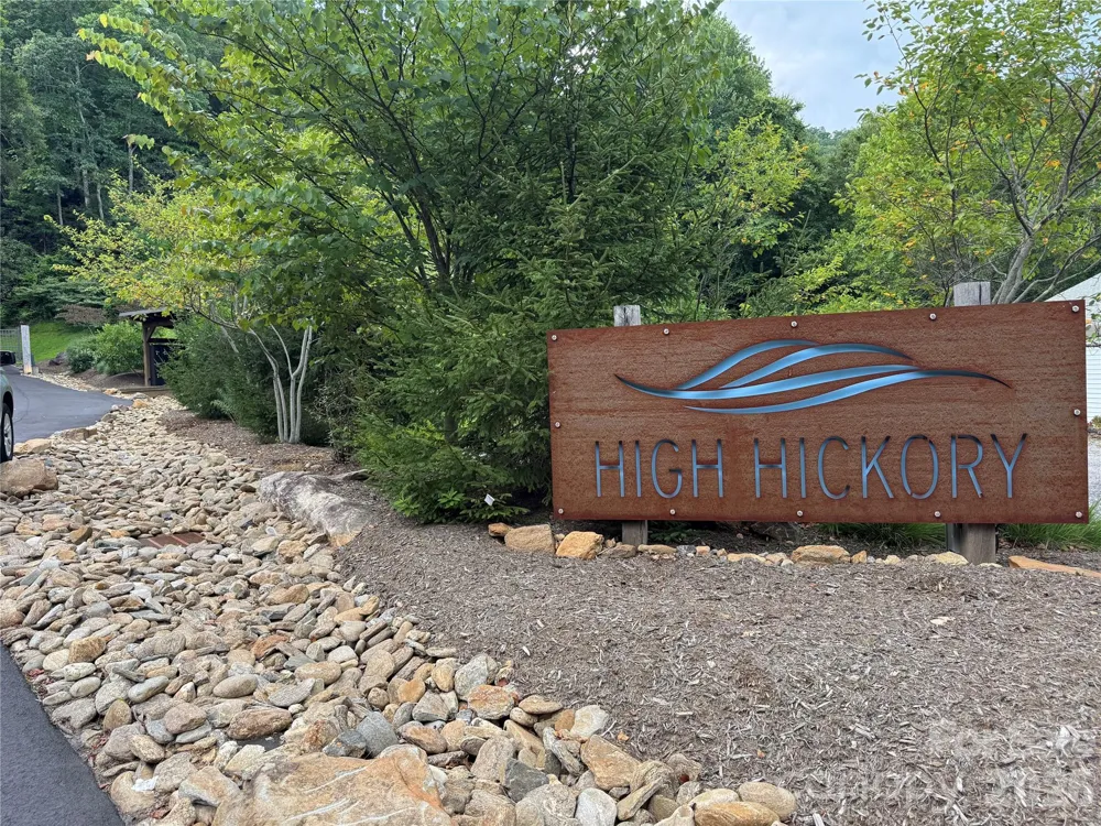 352 High Hickory Trail #20 Swannanoa, NC 28778
