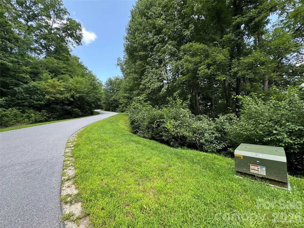 97 High Hickory Trail #2 Swannanoa, NC 28778