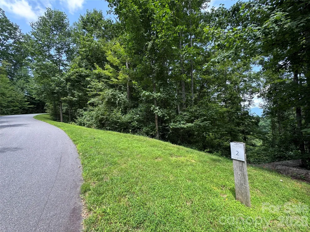 97 High Hickory Trail #2 Swannanoa, NC 28778