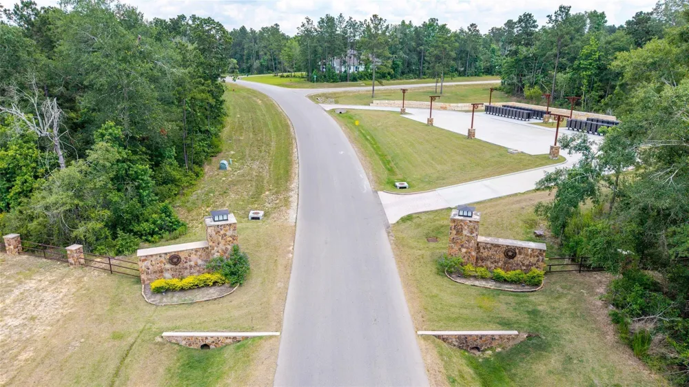 15981 Four Hills Road Willis, TX 77378