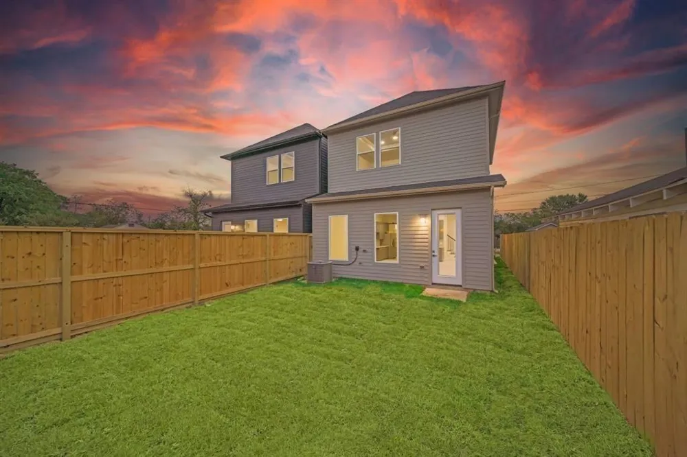 4525 Davenport Street Houston, TX 77051
