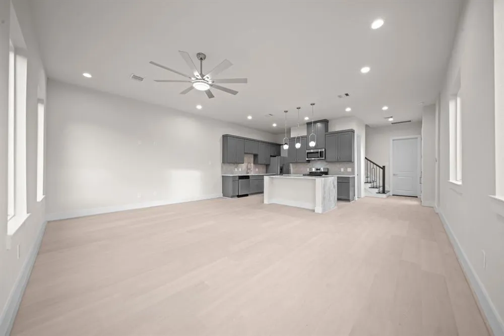 4525 Davenport Street Houston, TX 77051