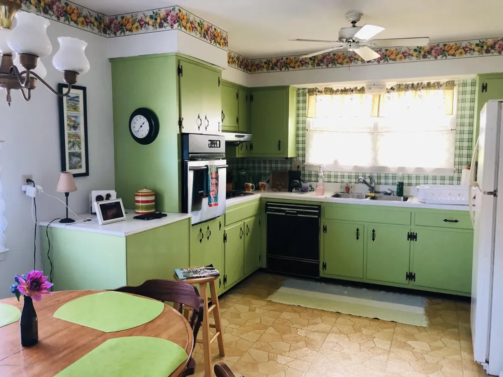 814 Shore Road Spring Lake Heights, NJ 07762