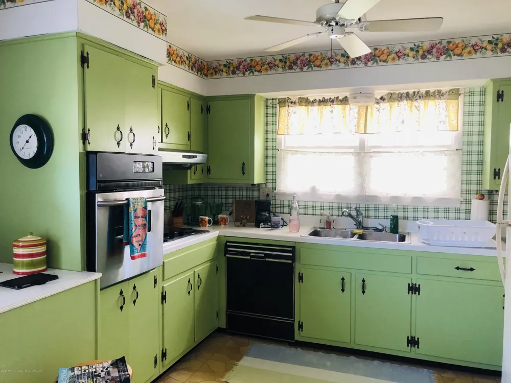 814 Shore Road Spring Lake Heights, NJ 07762