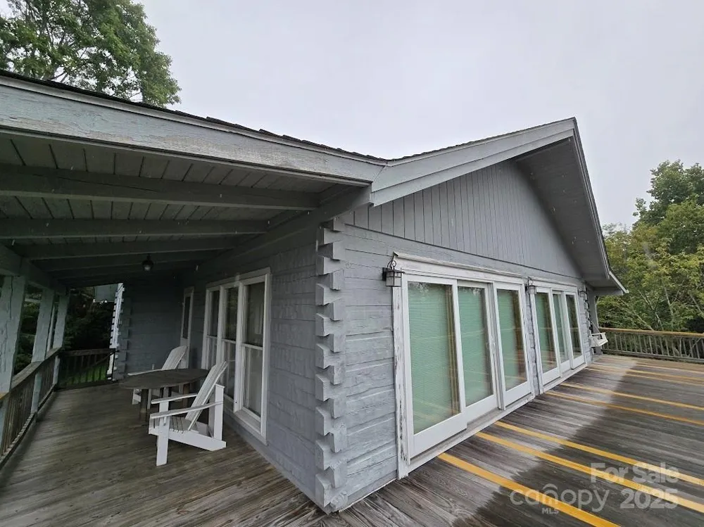 979 Wagon Road #6-8 Warrensville, NC 28693