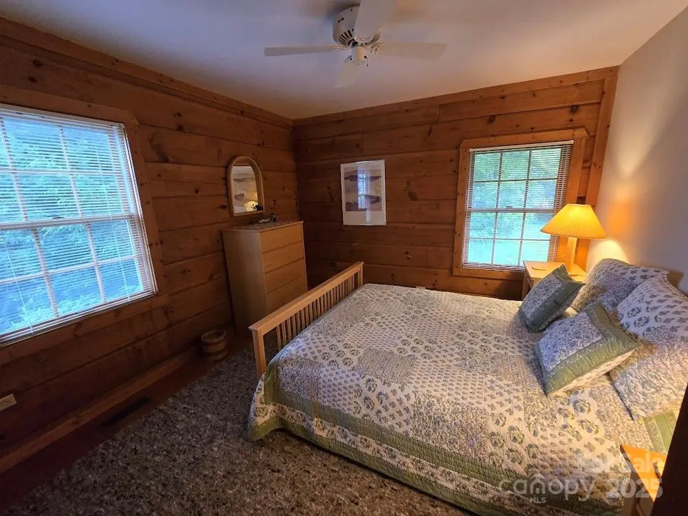 979 Wagon Road #6-8 Warrensville, NC 28693