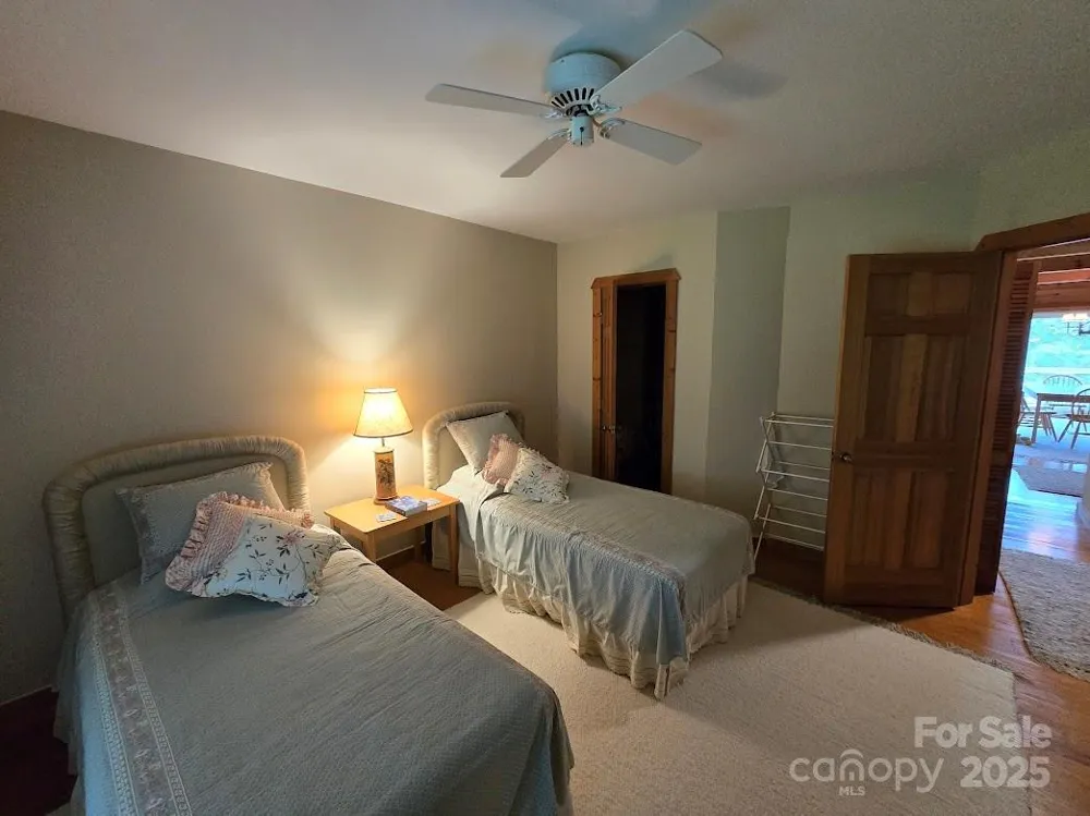 979 Wagon Road #6-8 Warrensville, NC 28693