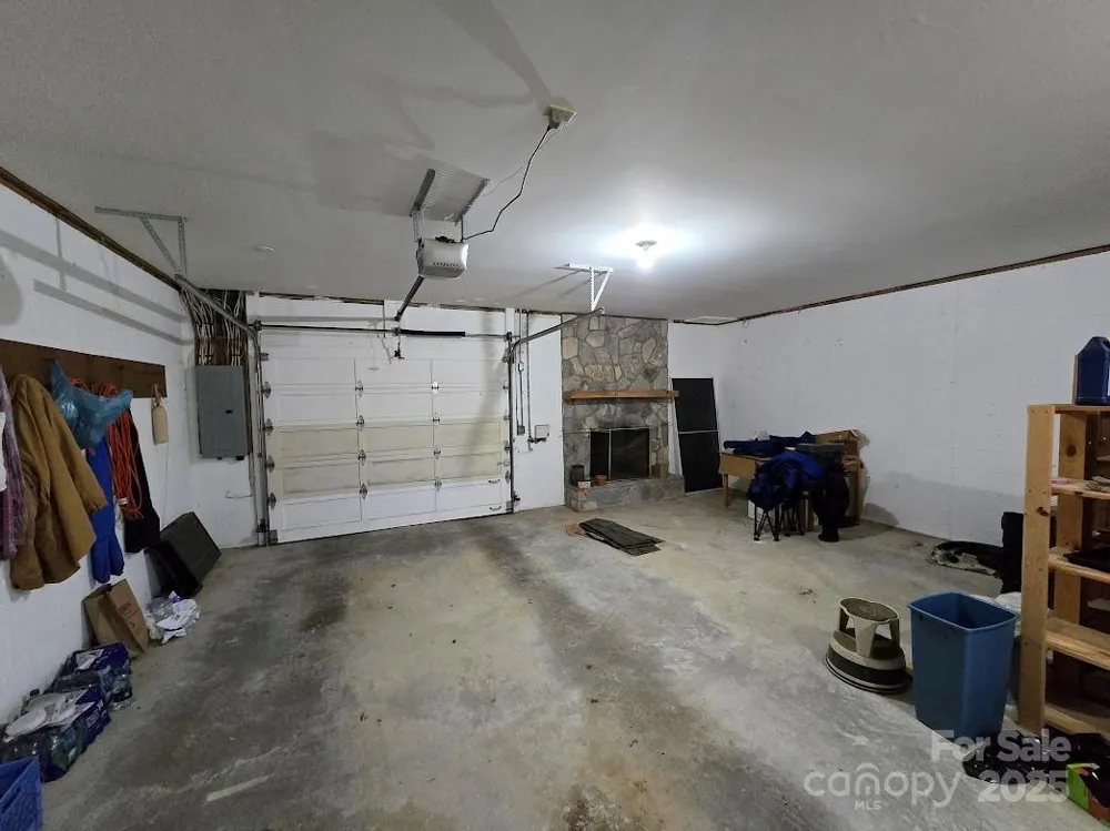 979 Wagon Road #6-8 Warrensville, NC 28693