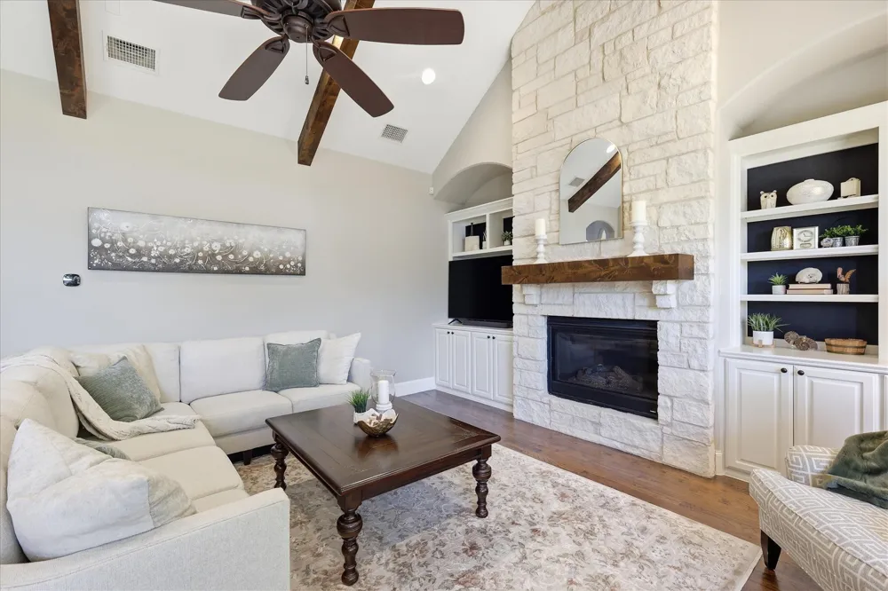 412 Nora Lane Argyle, TX 76226