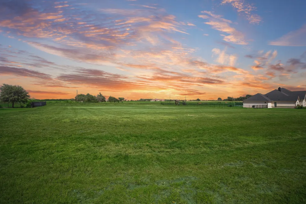 1550 Winding Creek Lane Rockwall, TX 75032