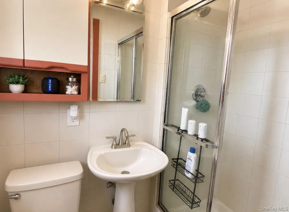83 Bud Lane Levittown, NY 11756