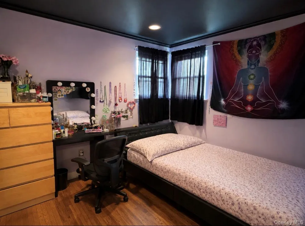 83 Bud Lane Levittown, NY 11756