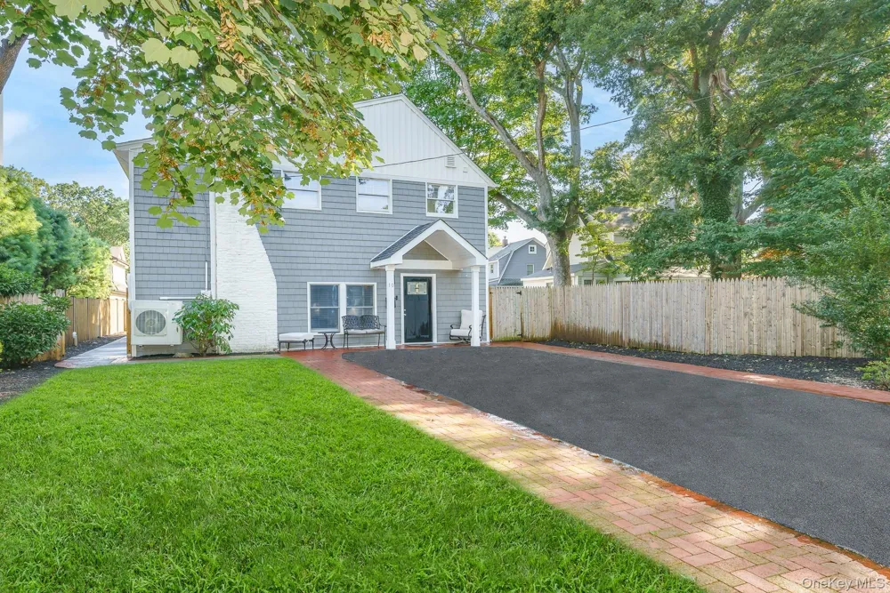 10 Hill Street Northport, NY 11768