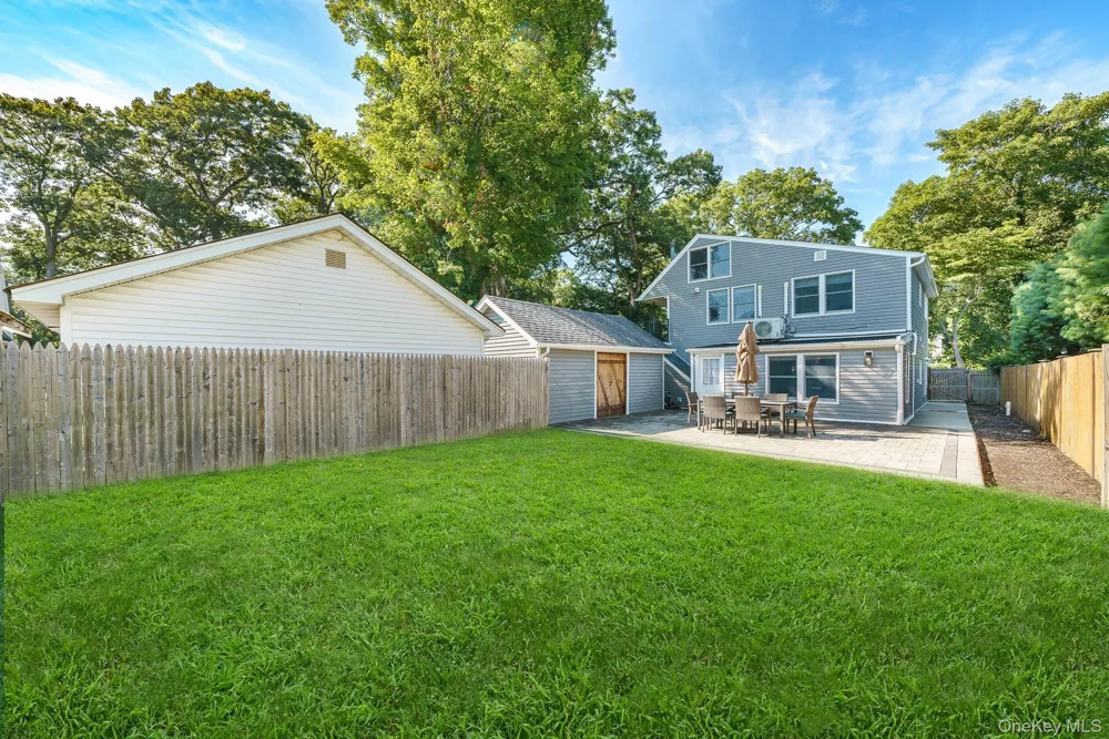 10 Hill Street Northport, NY 11768