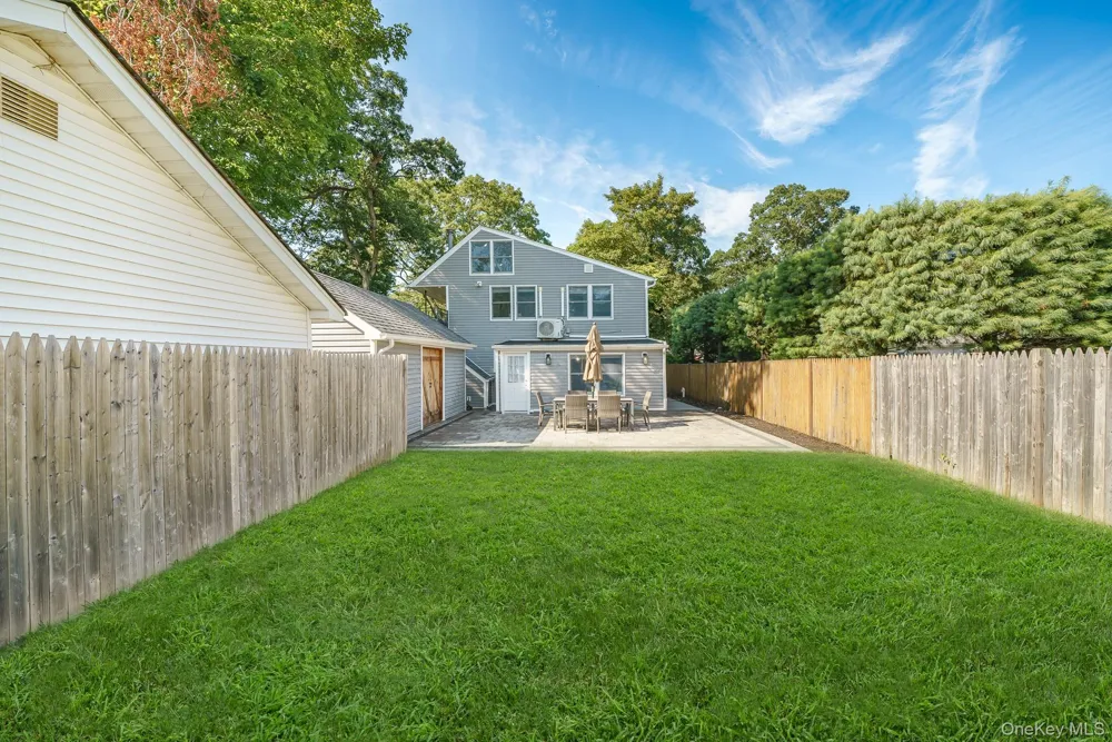 10 Hill Street Northport, NY 11768