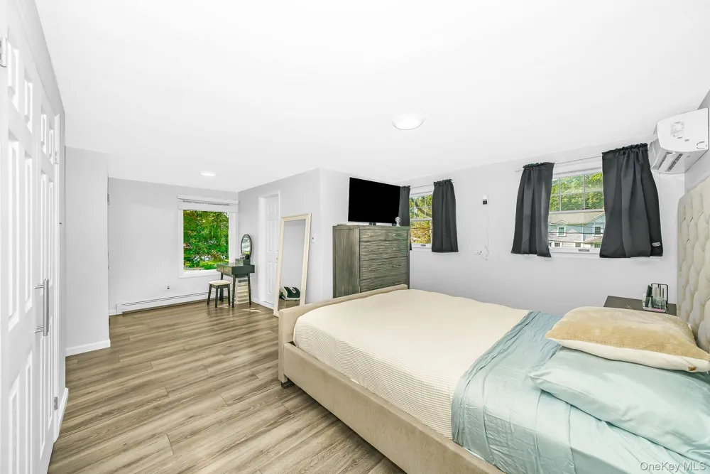10 Hill Street Northport, NY 11768