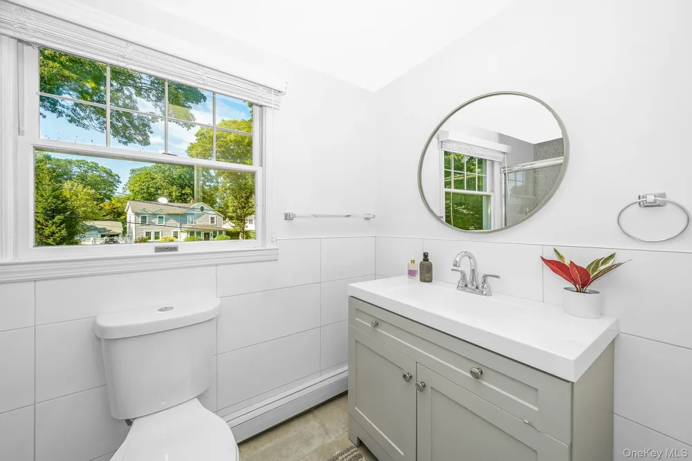 10 Hill Street Northport, NY 11768