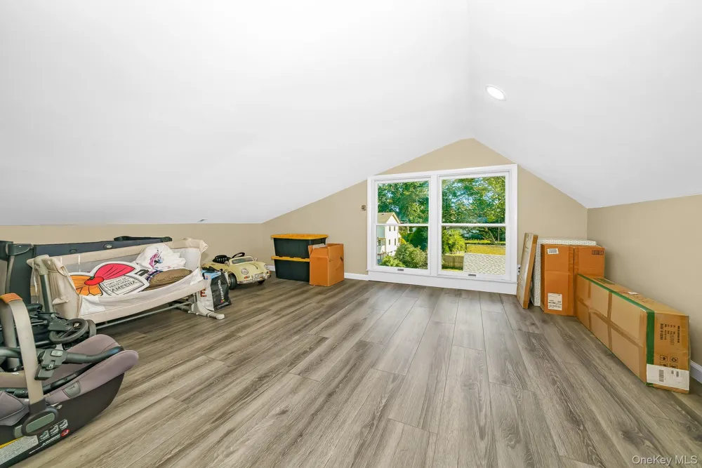 10 Hill Street Northport, NY 11768