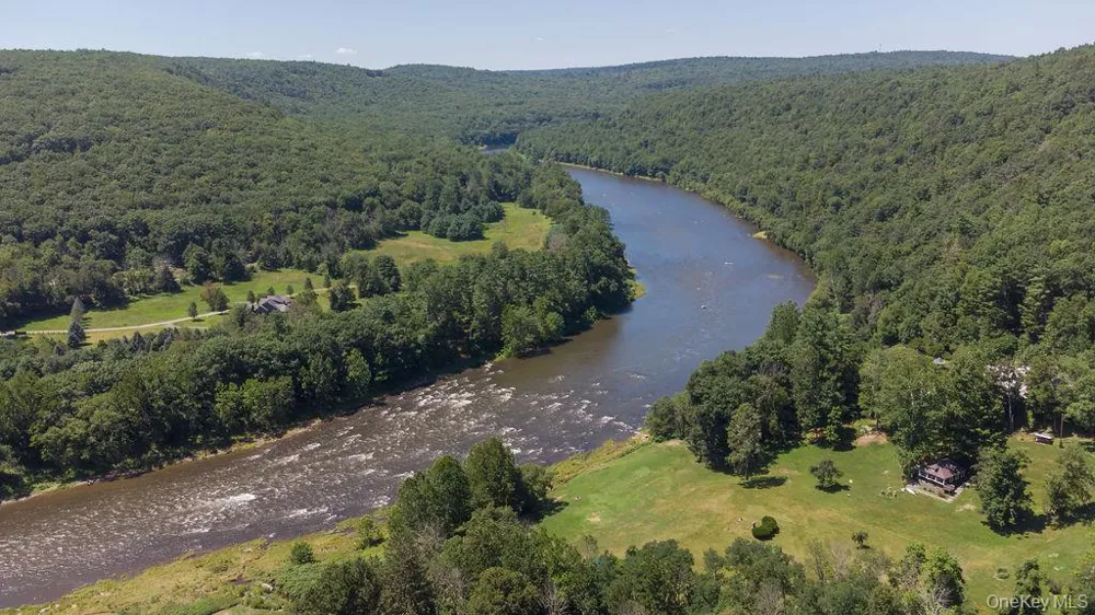 4594 State Route 97 Narrowsburg, NY 12764