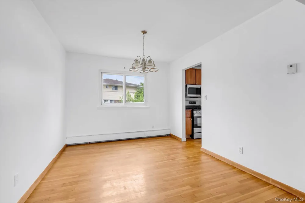 3 Evelyn Lane Syosset, NY 11791