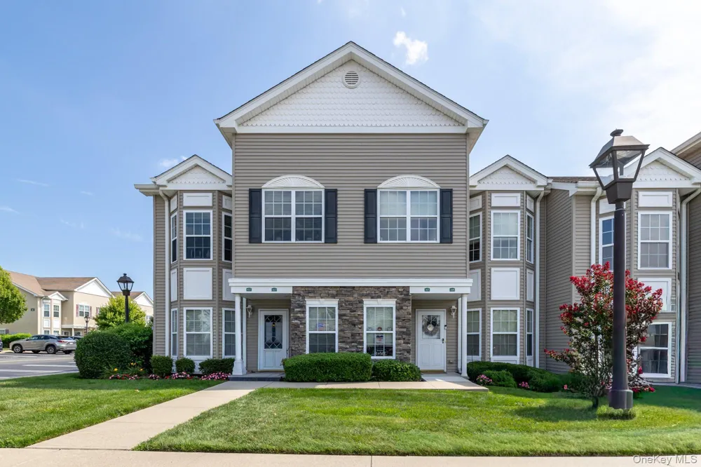 421 Autumn Drive East Meadow, NY 11554