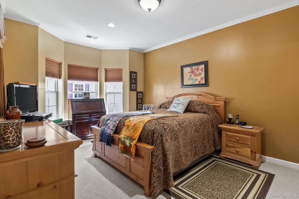 421 Autumn Drive East Meadow, NY 11554