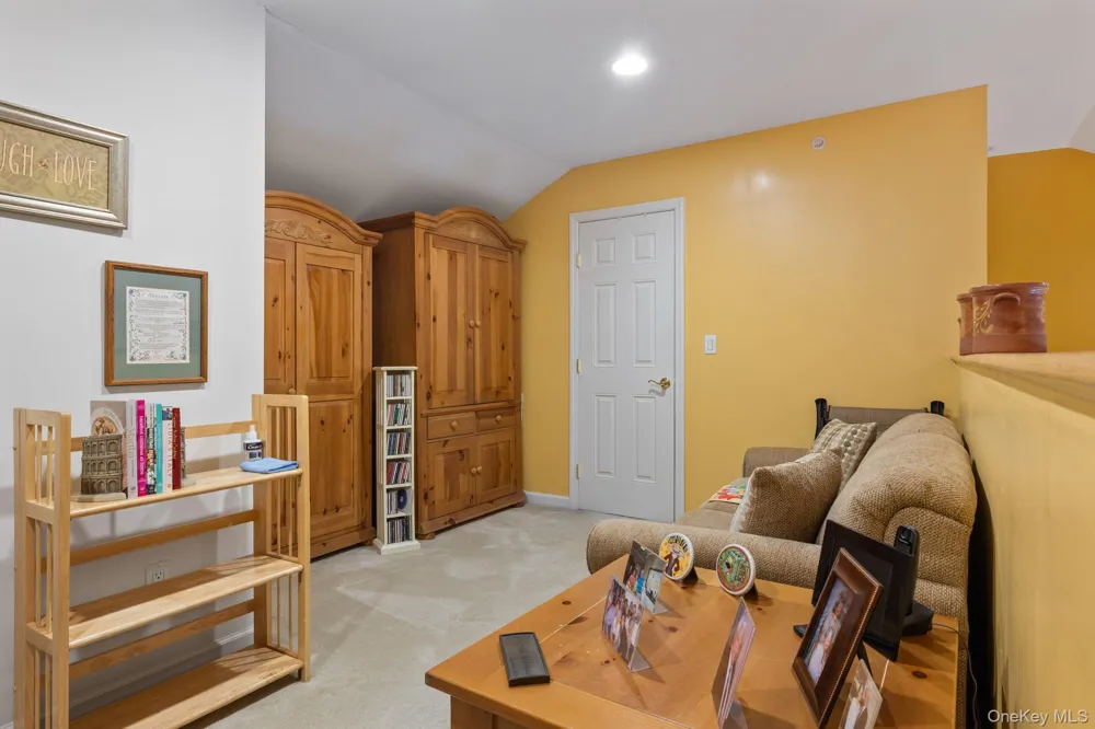 421 Autumn Drive East Meadow, NY 11554