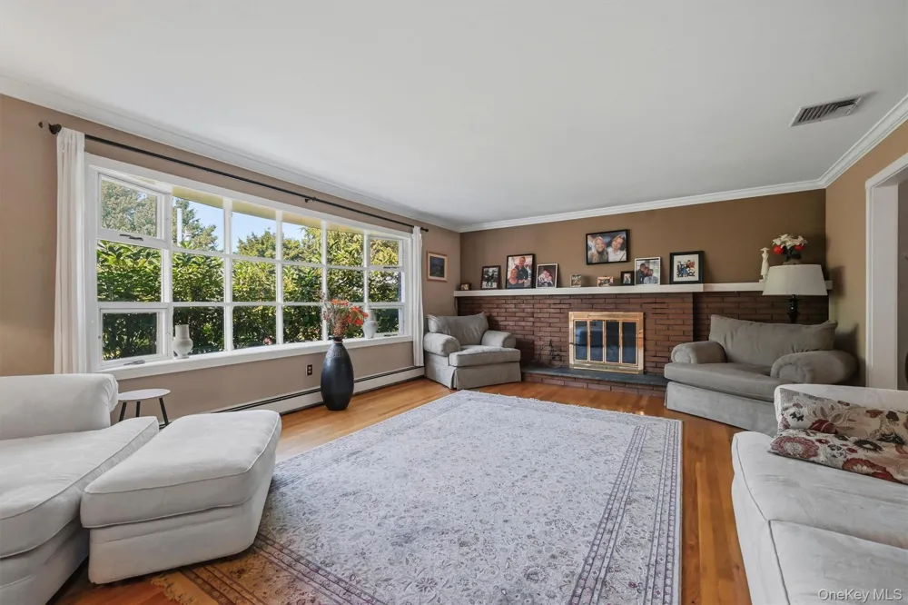 5 Anna Place Marlboro, NY 12542