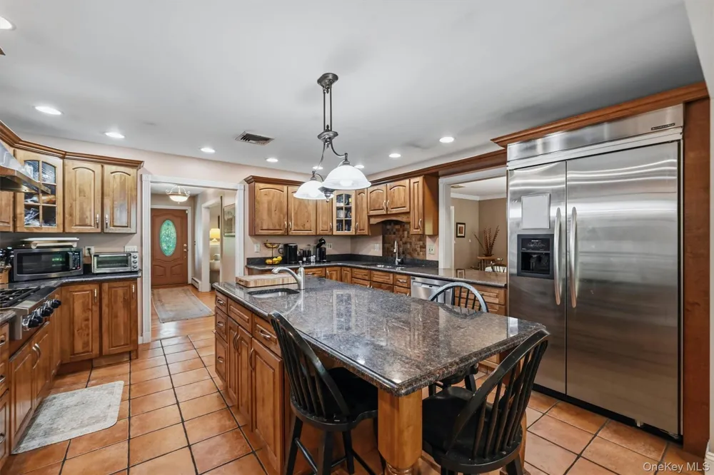5 Anna Place Marlboro, NY 12542