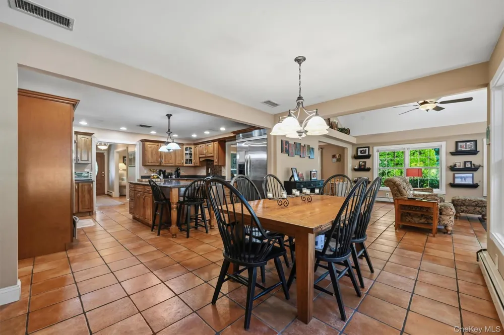 5 Anna Place Marlboro, NY 12542