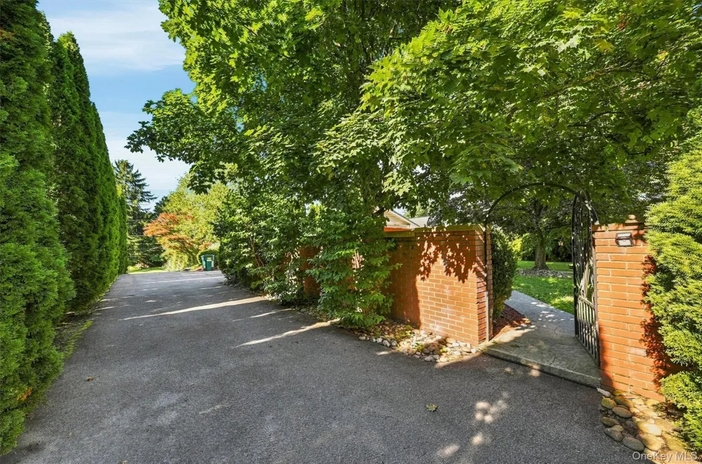 5 Anna Place Marlboro, NY 12542