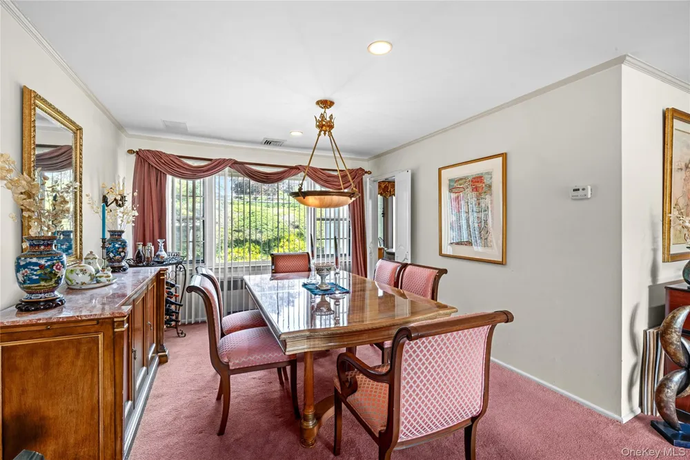 16 Winthrop Road Plainview, NY 11803