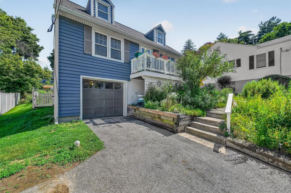 18 Thompson Avenue Croton-on-Hudson, NY 10520