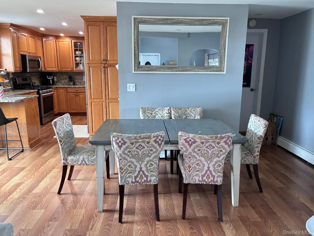 4 Parente Lane Island Park, NY 11558
