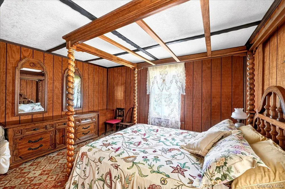 35 Biltmore Drive Mastic Beach, NY 11951