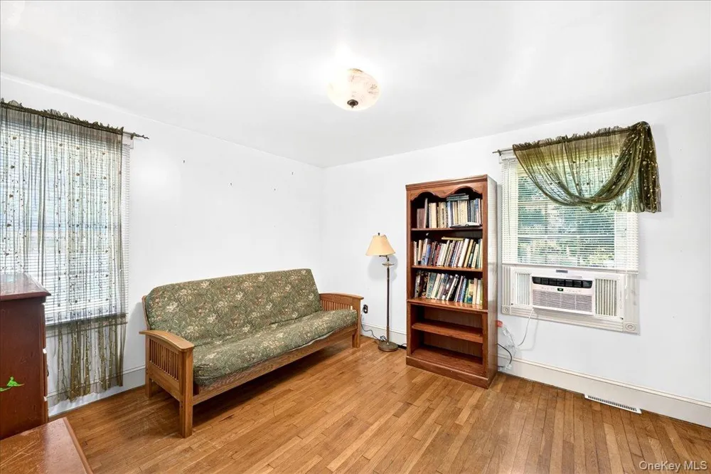 35 Biltmore Drive Mastic Beach, NY 11951