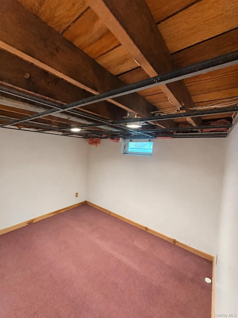 35 Biltmore Drive Mastic Beach, NY 11951