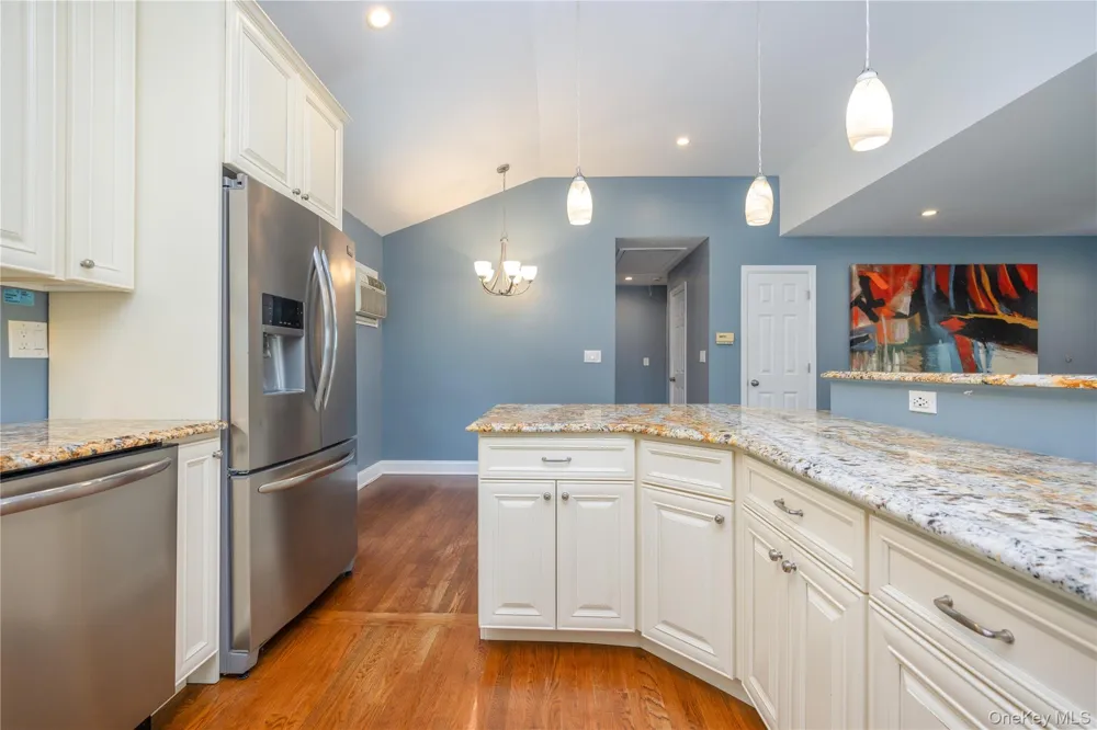 395 Ehrhardt Road Pearl River, NY 10965