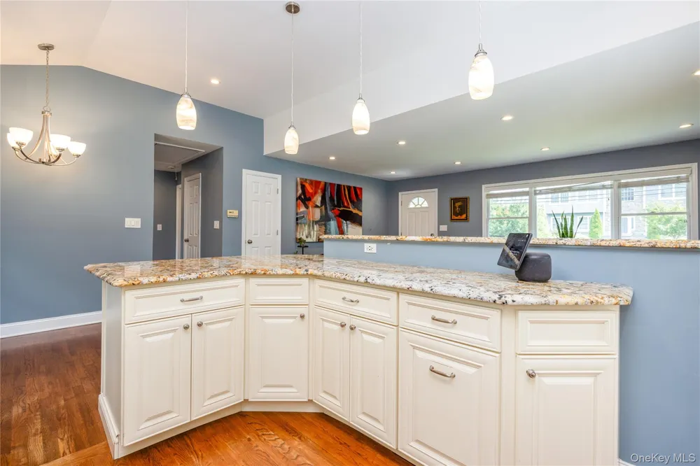 395 Ehrhardt Road Pearl River, NY 10965
