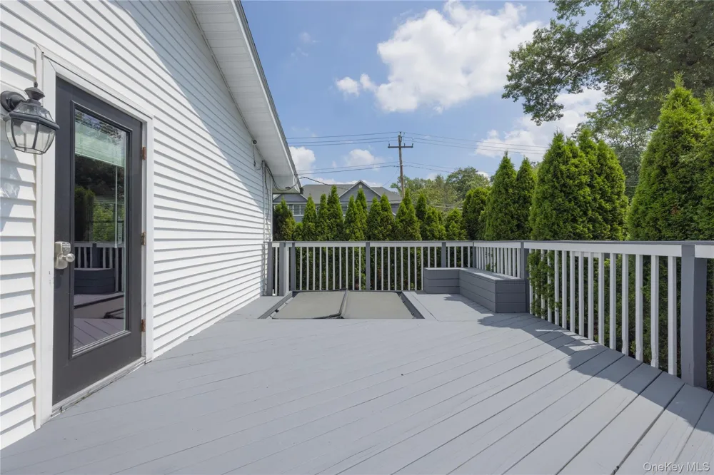 395 Ehrhardt Road Pearl River, NY 10965
