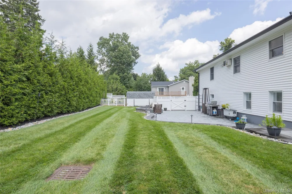 395 Ehrhardt Road Pearl River, NY 10965