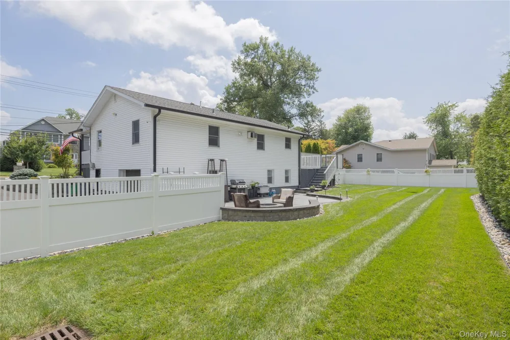395 Ehrhardt Road Pearl River, NY 10965